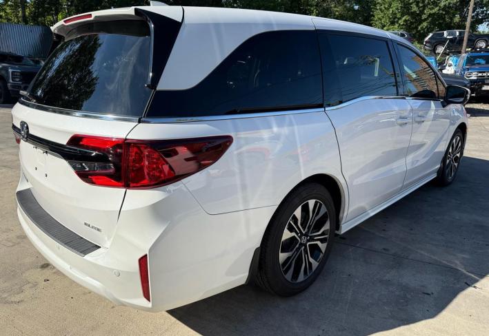 Salvage 2026 Honda Odyssey Elite in Белый
