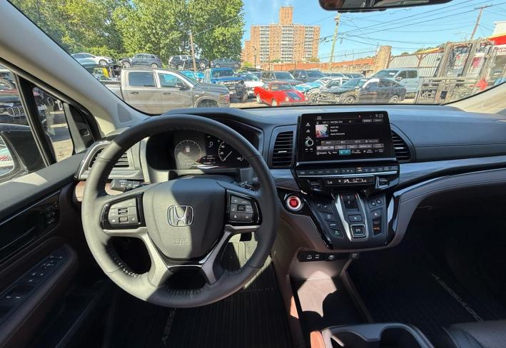 Salvage 2026 Honda Odyssey Elite in Белый