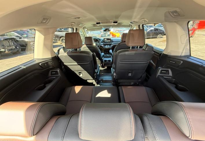 Salvage 2026 Honda Odyssey Elite in Белый