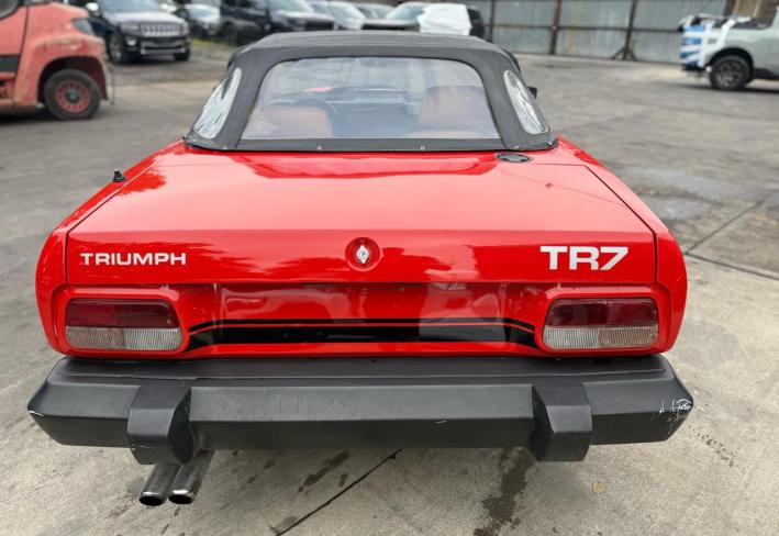 Salvage 1980 Triumph Tr7 Roadster in Red
