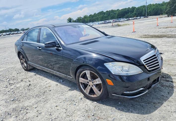 Salvage 2013 Mercedes Benz S 550 4matic in Black