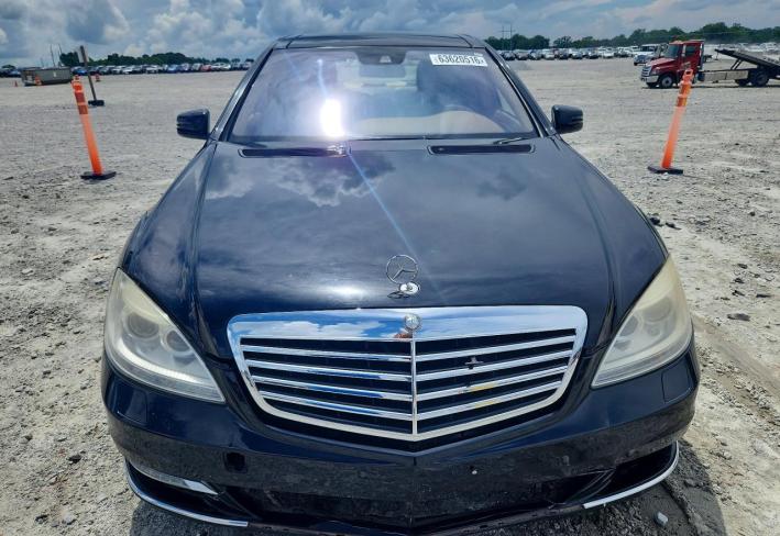 Salvage 2013 Mercedes Benz S 550 4matic in Black