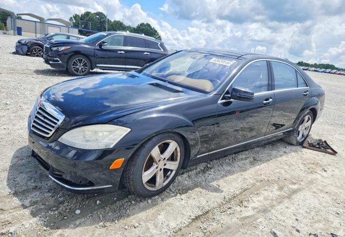 Salvage 2013 Mercedes Benz S 550 4matic in Black