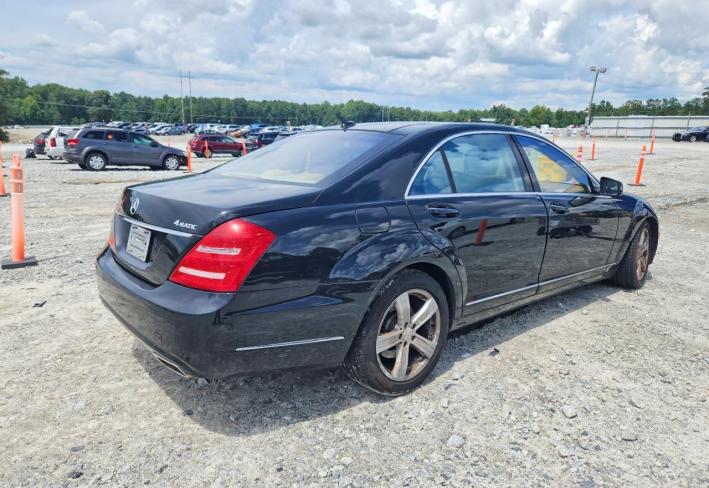 Salvage 2013 Mercedes Benz S 550 4matic in Black