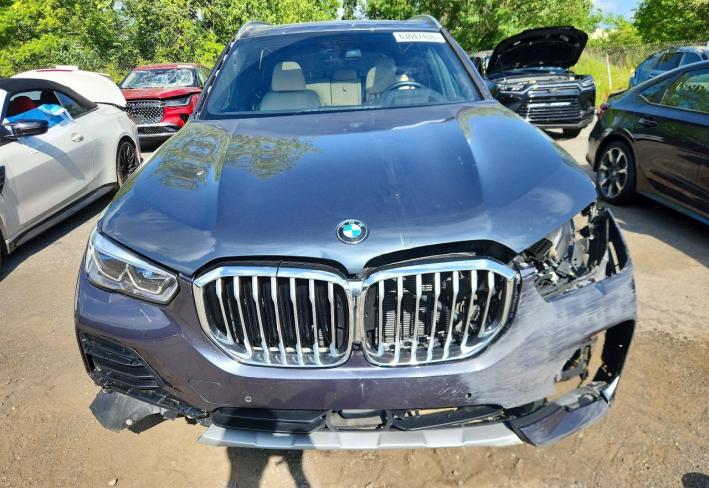 Salvage 2022 Bmw X5 Xdrive40i in Black