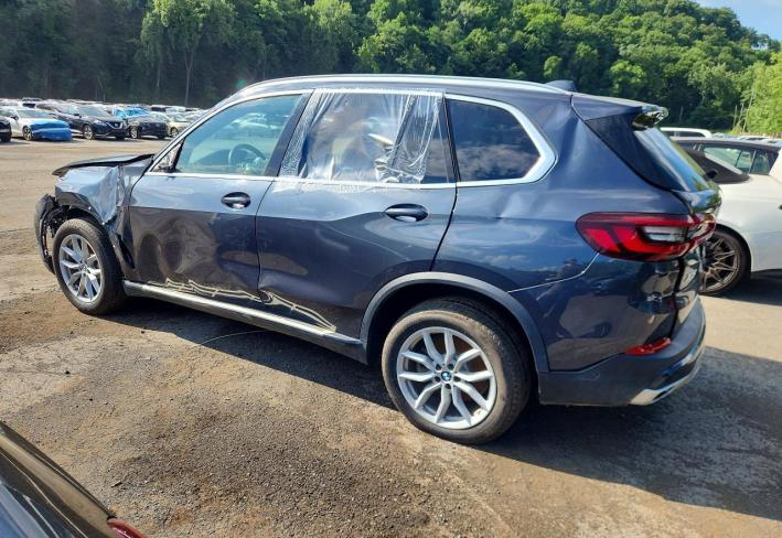 Salvage 2022 Bmw X5 Xdrive40i in Black