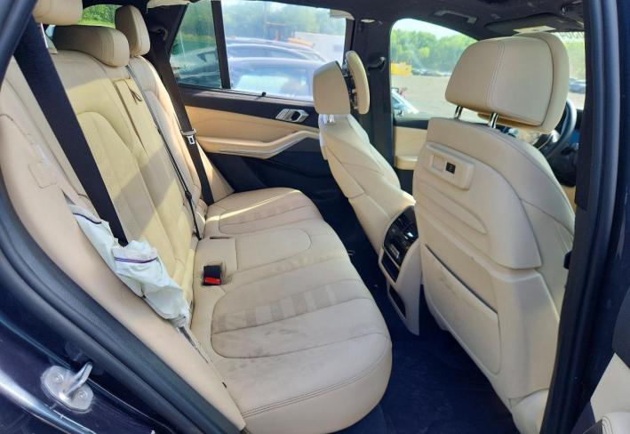 Salvage 2022 Bmw X5 Xdrive40i in Black
