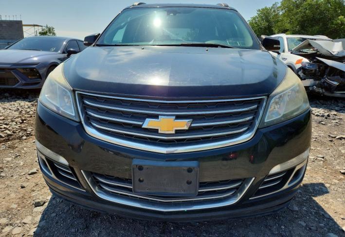 Salvage 2017 Chevrolet Traverse Premier in Черный