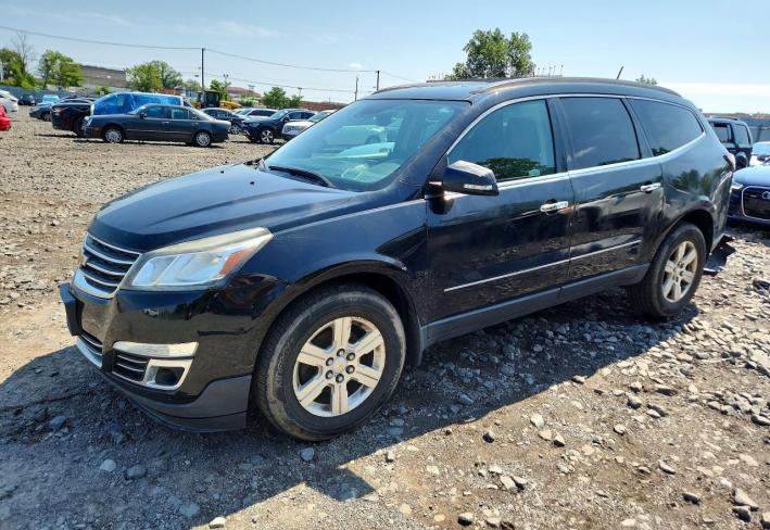 Salvage 2017 Chevrolet Traverse Premier in Черный
