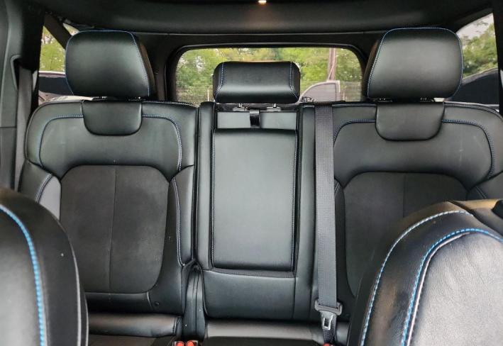 Salvage 2022 Jeep Grand Cherokee Trailhawk 4xe in Silver