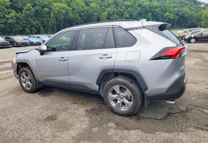 Salvage 2025 Toyota Rav4 Hybrid Xle in Silver