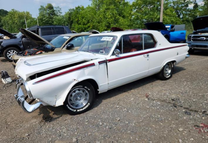 Salvage 1964 Dodge Dart  in Белый