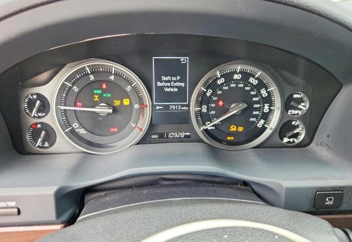 Salvage 2019 Toyota Land Cruiser Vx-r in Gray