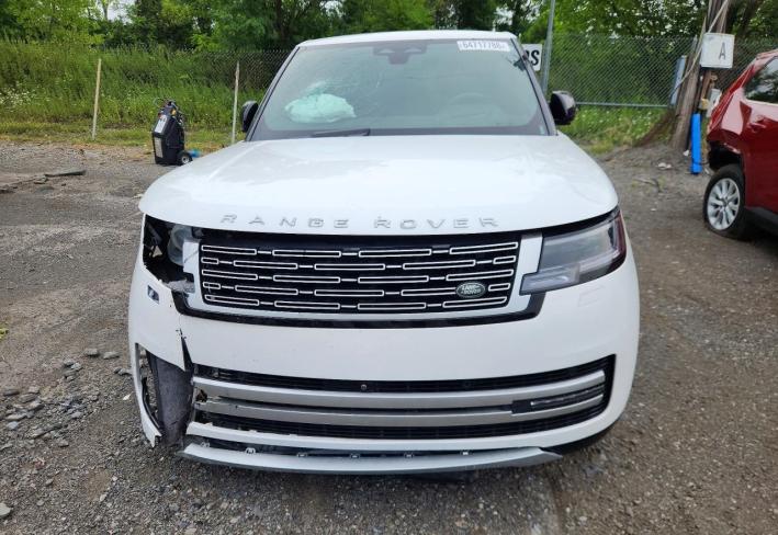 Salvage 2025 Land Rover Range Rover Autobiography in White