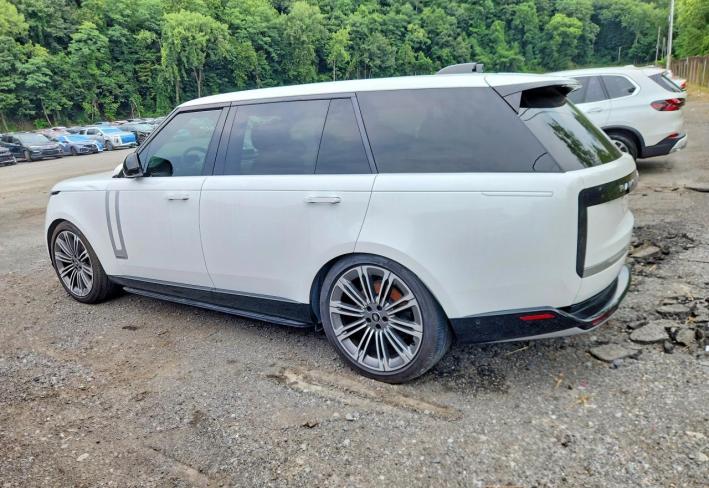 Salvage 2025 Land Rover Range Rover Autobiography in White