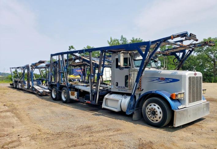 Salvage 2007 Peterbilt 379  in Gray