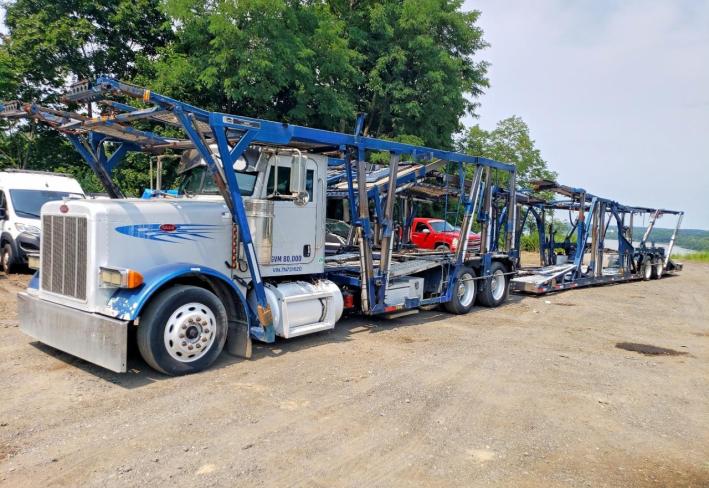Salvage 2007 Peterbilt 379  in Gray