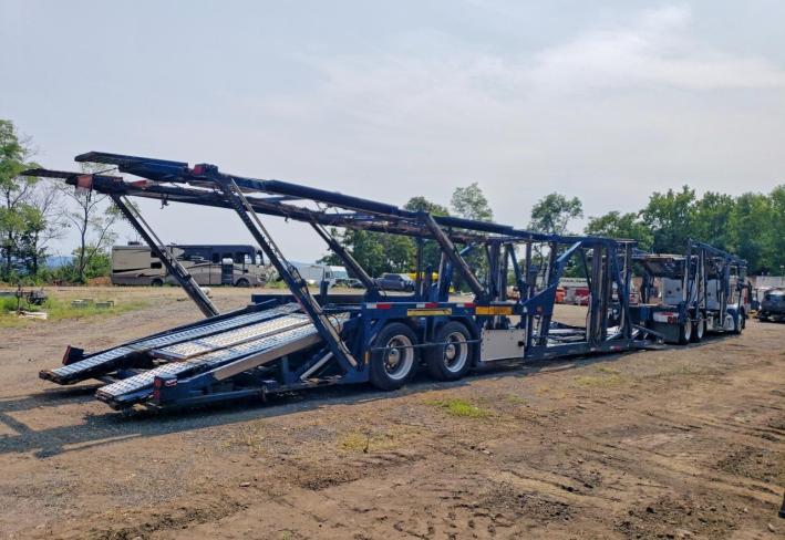 Salvage 2007 Peterbilt 379  in Gray
