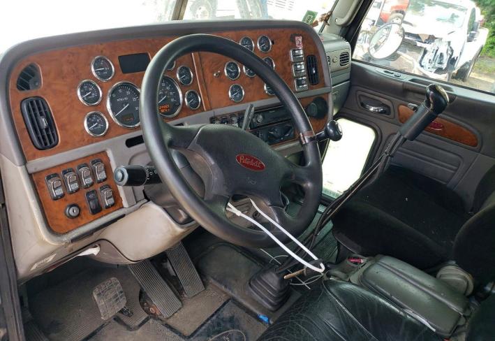 Salvage 2007 Peterbilt 379  in Gray