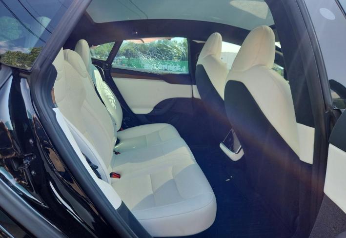 Salvage 2024 Tesla Model S  in Black