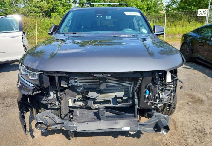 Salvage 2022 Jeep Grand Wagoneer Series Ii in Gray