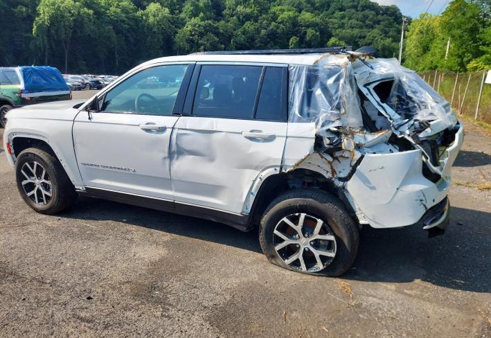 Salvage 2025 Jeep Grand Cherokee Limited in White
