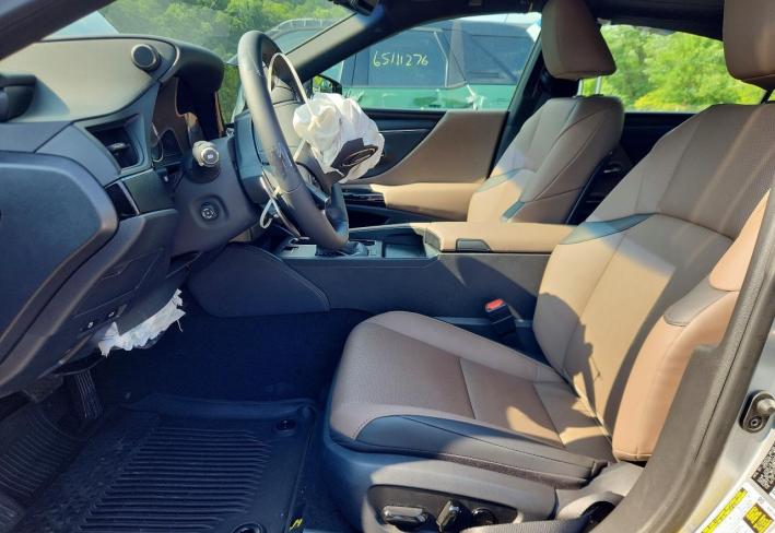 Salvage 2025 Lexus Es 350  in Silver