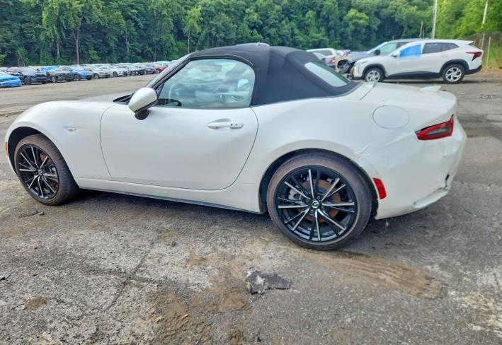 Salvage 2026 Mazda Mx-5 Miata Grand Touring in White
