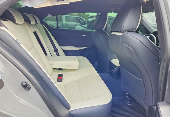 Salvage 2025 Lexus Is 500 F Sport Performance Premium in Gray