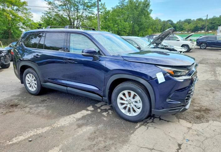 Salvage 2026 Toyota Grand Highlander Xle in Blue
