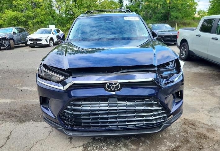 Salvage 2026 Toyota Grand Highlander Xle in Blue