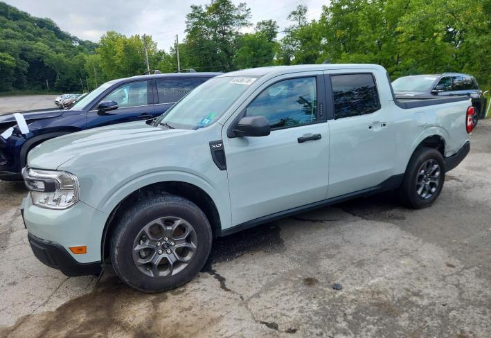 Salvage 2022 Ford Maverick Xl in Green