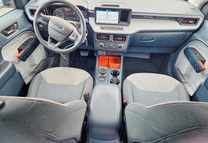 Salvage 2022 Ford Maverick Xl in Green
