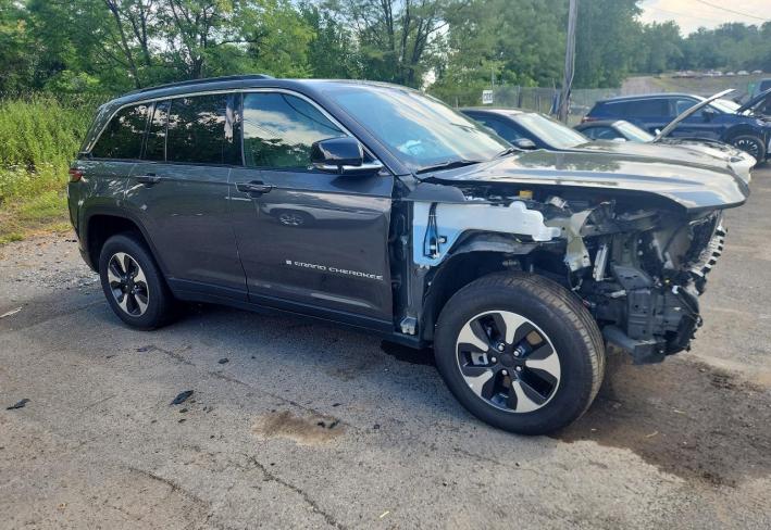 Salvage 2024 Jeep Grand Cherokee Limited 4xe in Gray