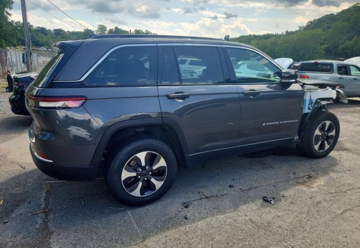 Salvage 2024 Jeep Grand Cherokee Limited 4xe in Gray