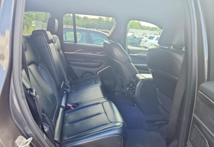 Salvage 2024 Jeep Grand Cherokee Limited 4xe in Gray