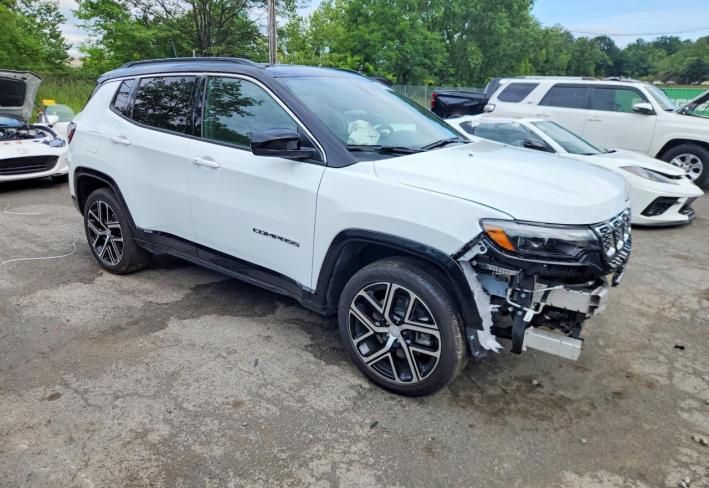 Salvage 2024 Jeep Compass Limited in White
