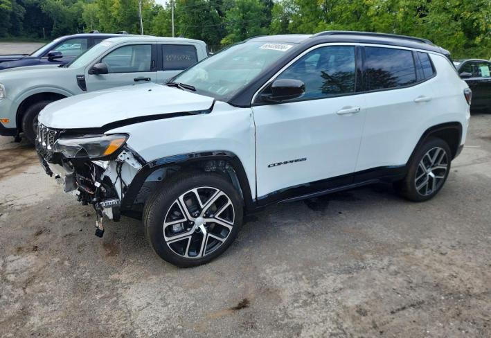 Salvage 2024 Jeep Compass Limited in White