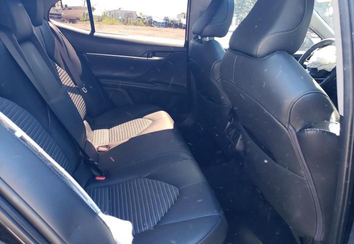 Salvage 2023 Toyota Camry Se in Black