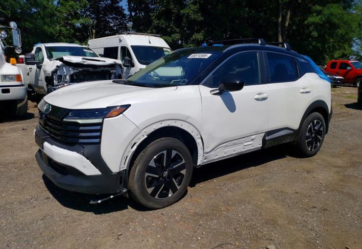 Salvage 2026 Nissan Kicks Sv in White