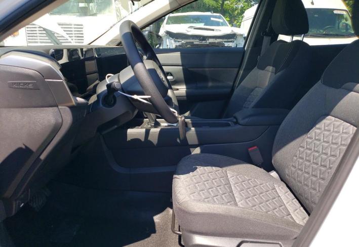 Salvage 2026 Nissan Kicks Sv in White