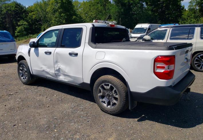 Salvage 2024 Ford Maverick Xlt in White