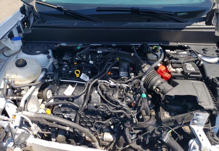 Salvage 2024 Ford Maverick Xlt in White
