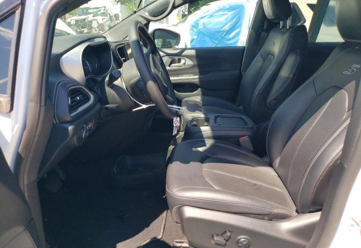 Salvage 2024 Chrysler Pacifica Hybrid Select in White
