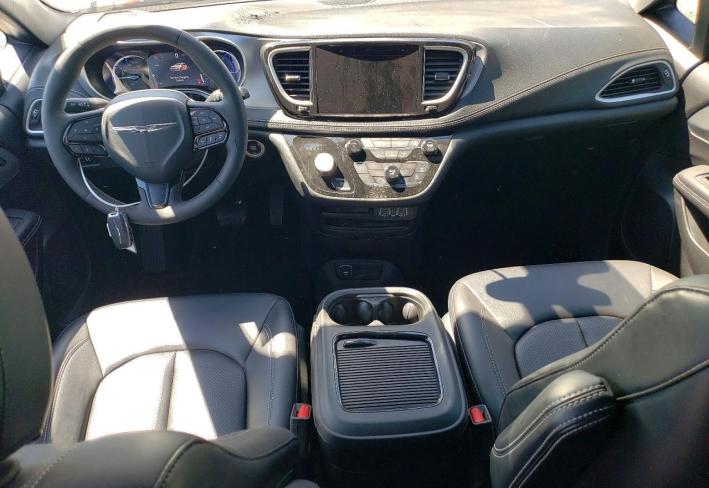 Salvage 2024 Chrysler Pacifica Hybrid Select in White