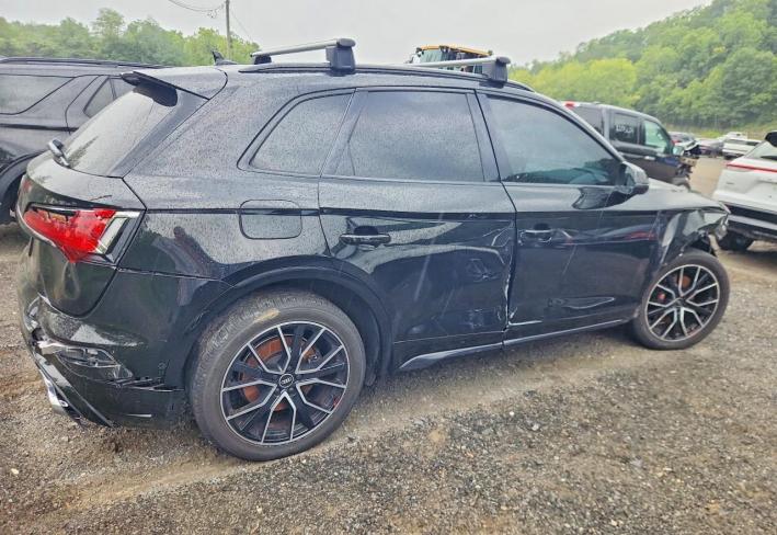 Salvage 2021 Audi Sq5 Prestige in Black