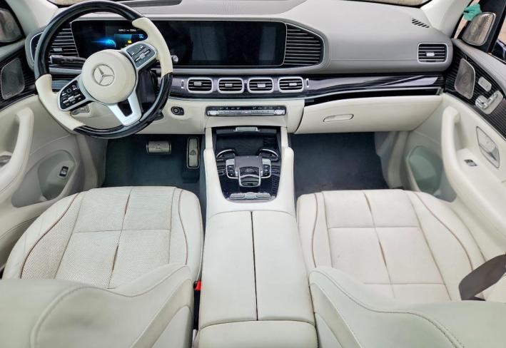 Salvage 2023 Mercedes Benz Gls 600 Maybach in Two Tone