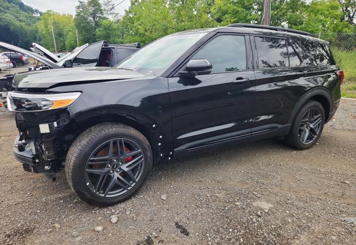 Salvage 2025 Ford Explorer St in Black