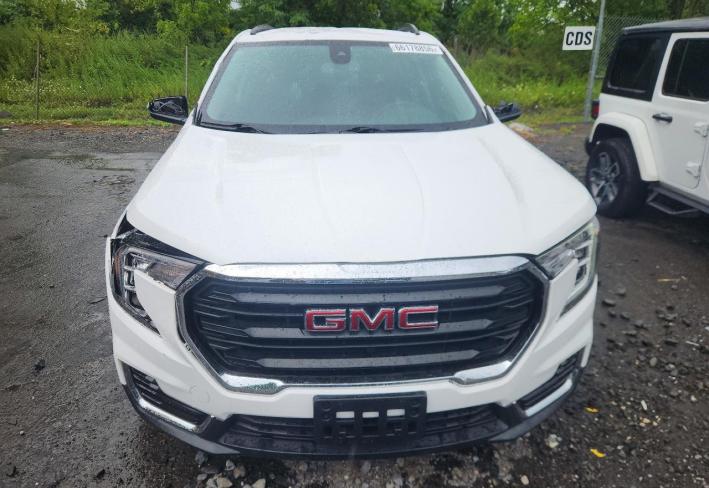 Salvage 2024 Gmc Terrain Sle in White