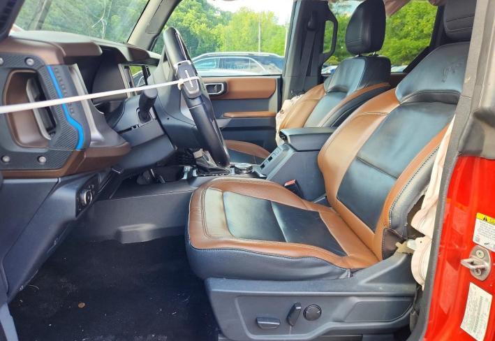 Salvage 2023 Ford Bronco Wildtrak in Burgundy